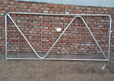 Cina N Type Metal Cattle Fence, Metal Tube Farm Gates Dengan W / Engsel Dan Latch pemasok